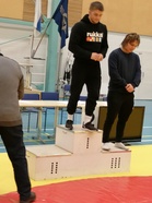 82-kiloisissa Ilmajoen Kisailijoiden Matias Lipasti päihitti niukasti kakkoseksi sijoittuneen Haukiputaan Heiton Petteri Kukkolan (puuttuu kuvasta). Kolmoseksi sijoittui Äänekosken Huiman Jere Pasanen.